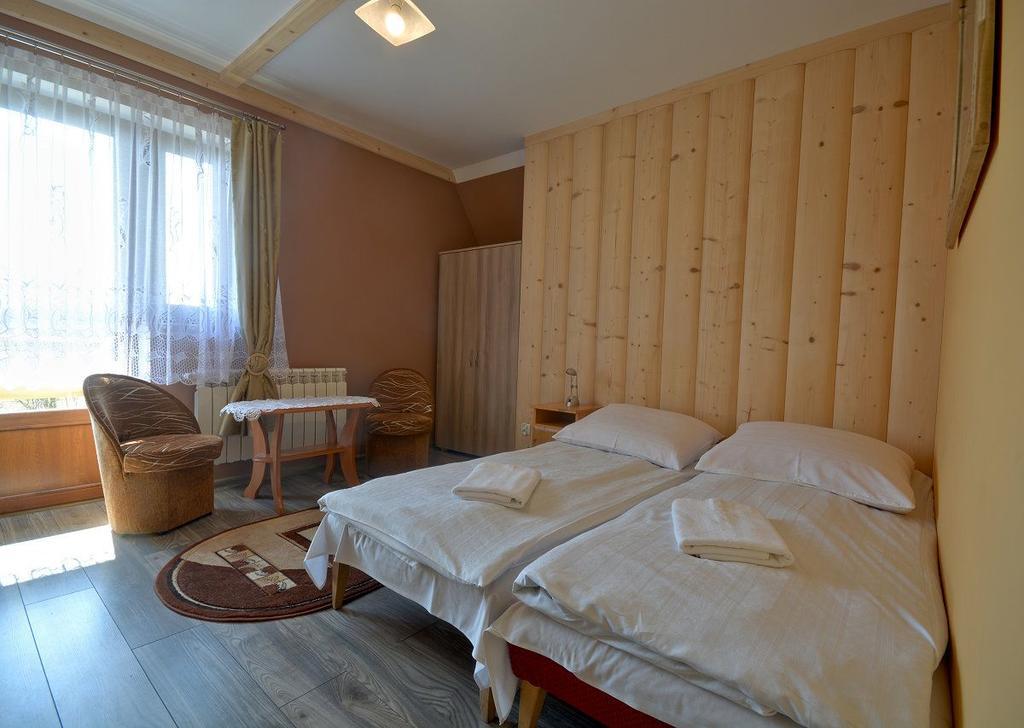 Dom Wypoczynkowy Skorusa Bialka Tatrzanska Exteriör bild